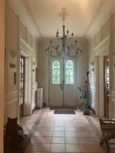 Acheter Prestige Frenaye 592800 euros