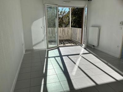 For sale Saint-medard-en-jalles 2 rooms 40 m2 Gironde (33160) photo 0