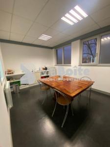 Louer Bureau Balbigny 2760 euros