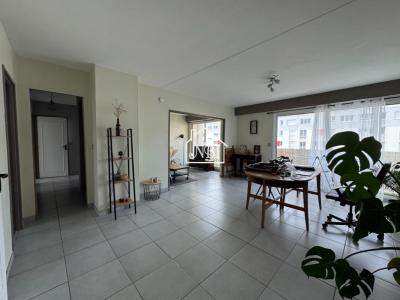Annonce Location 4 pices Appartement Laval 53