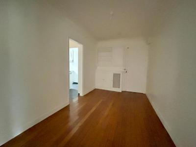 Louer Appartement 53 m2 Paris-12eme-arrondissement
