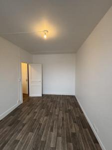 For rent Colombes 1 room 25 m2 Hauts de Seine (92700) photo 0