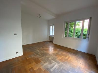 Louer Appartement 45 m2 Nice