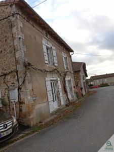 For sale Brillac 7 rooms 163 m2 Charente (16500) photo 0