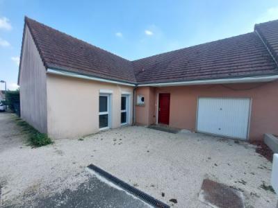 For sale Plaimpied-givaudins 4 rooms 107 m2 Cher (18340) photo 2