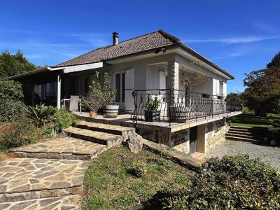 For sale Thiviers 5 rooms 115 m2 Dordogne (24800) photo 0