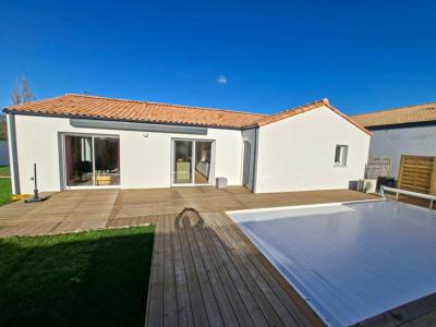 For sale Beauvoir-sur-mer 4 rooms 108 m2 Vendee (85230) photo 0