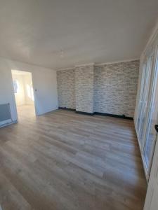 For rent Saint-genest-lerpt 4 rooms 70 m2 Loire (42530) photo 0