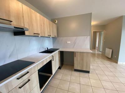 For rent Sables-d'olonne 3 rooms 56 m2 Vendee (85100) photo 2