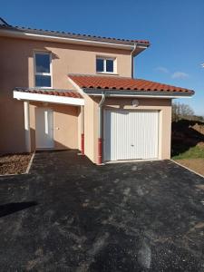 For rent Garnerans 4 rooms 84 m2 Ain (01140) photo 0