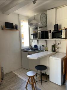 Louer Appartement 18 m2 Paris-15eme-arrondissement