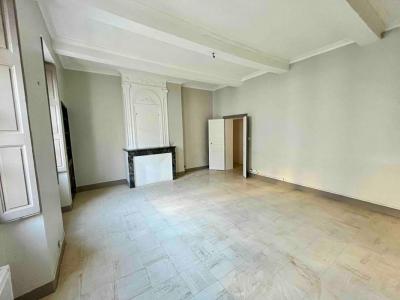 Louer Appartement 79 m2 Nimes