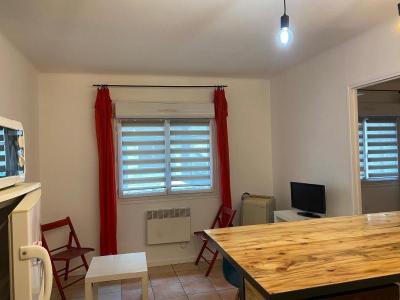 Louer Appartement 41 m2 Nimes