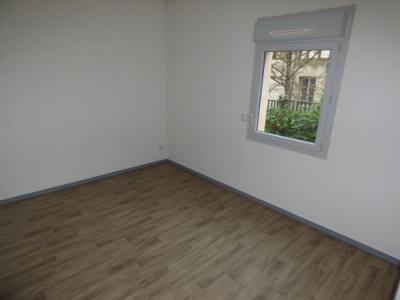 Louer Appartement Aubigny-sur-nere 448 euros