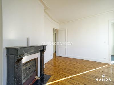 Louer Appartement 45 m2 Paris-20eme-arrondissement