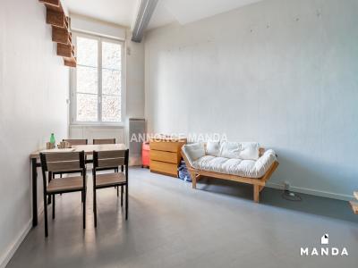 Louer Appartement 29 m2 Paris-20eme-arrondissement