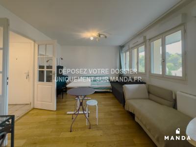 Louer Appartement 75 m2 Ennery