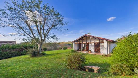 For sale Saint-pee-sur-nivelle 3 rooms 88 m2 Pyrenees atlantiques (64310) photo 0