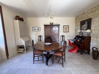 Acheter Maison Adjots 415750 euros