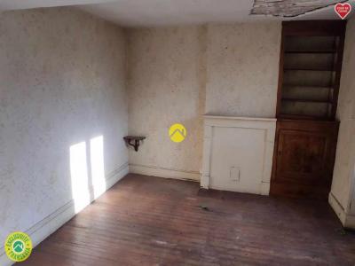 Acheter Maison Montmarault 56500 euros