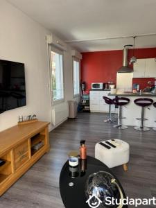 Annonce Location 2 pices Appartement Beaurecueil 13