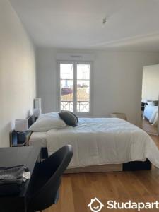 For rent Puteaux 1 room 12 m2 Hauts de Seine (92800) photo 0