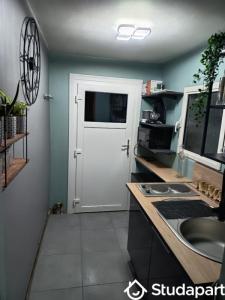 For rent Provin 1 room 13 m2 Nord (59185) photo 1