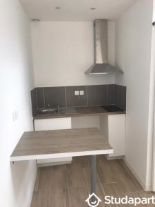 Louer Appartement 18 m2 Nimes