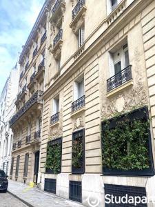 For rent Paris-8eme-arrondissement 1 room 11 m2 Paris (75008) photo 0
