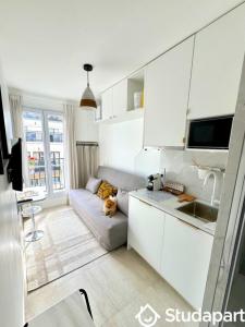 Annonce Location Appartement Paris-8eme-arrondissement 75
