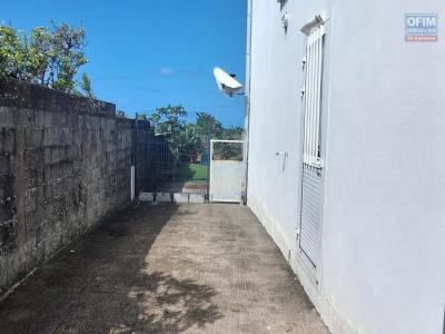 Louer Maison 105 m2 Saint-benoit