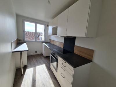 For rent Brunoy 2 rooms 52 m2 Essonne (91800) photo 0