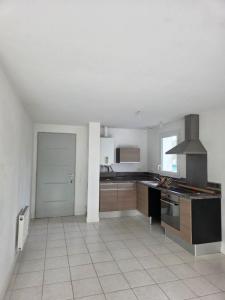 Acheter Maison 83 m2 Saint-sulpice-de-royan