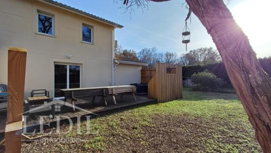 For sale Villandraut 3 rooms 70 m2 Gironde (33730) photo 0