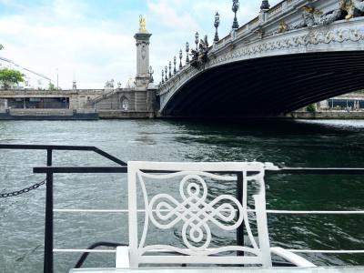 For sale 3 rooms 45 m2 Paris (75008) photo 0