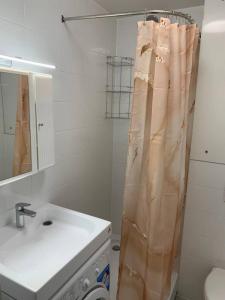 Louer Appartement Paris-15eme-arrondissement 692 euros
