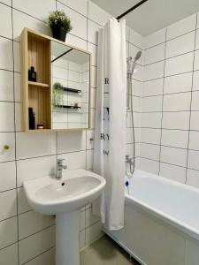 For rent Boulogne-billancourt 2 rooms 36 m2 Hauts de Seine (92100) photo 4