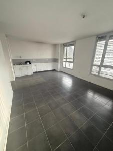 Louer Appartement Lyon-7eme-arrondissement 925 euros