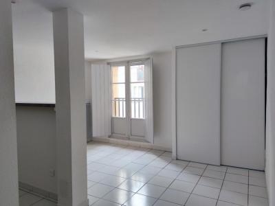 For rent Narbonne 1 room 19 m2 Aude (11100) photo 0