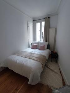 For rent Paris-14eme-arrondissement 4 rooms 22 m2 Paris (75014) photo 0