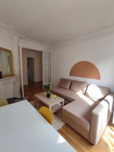 For rent Paris-14eme-arrondissement 4 rooms 22 m2 Paris (75014) photo 2