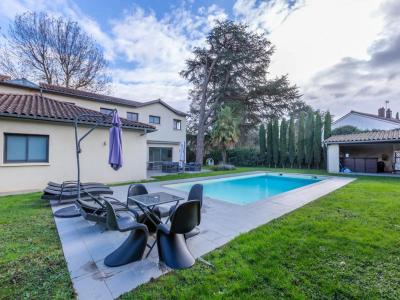 For sale Ecully 7 rooms 400 m2 Rhone (69130) photo 1