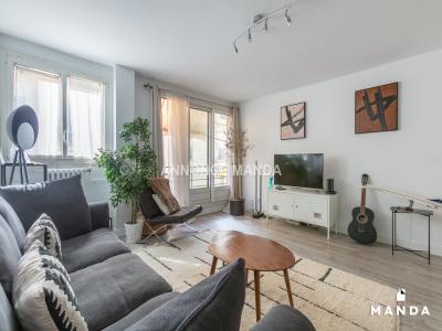 Louer Appartement 51 m2 Paris-16eme-arrondissement