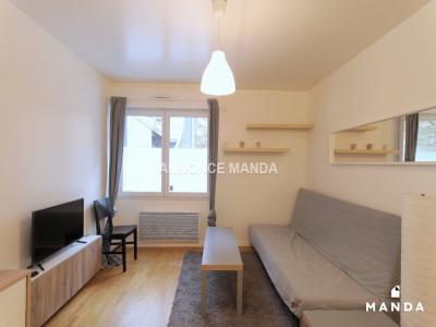 For rent Issy-les-moulineaux 1 room 26 m2 Hauts de Seine (92130) photo 0