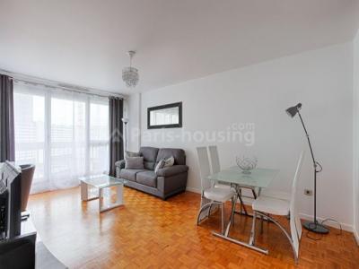 For rent Puteaux 3 rooms 56 m2 Hauts de Seine (92800) photo 0