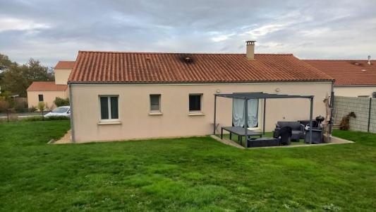 For rent Chemille 4 rooms 87 m2 Maine et loire (49120) photo 0