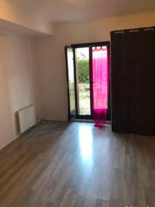 For rent Chamarande 1 room 23 m2 Essonne (91730) photo 0