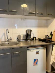 For rent Paris-10eme-arrondissement 1 room 30 m2 Paris (75010) photo 3