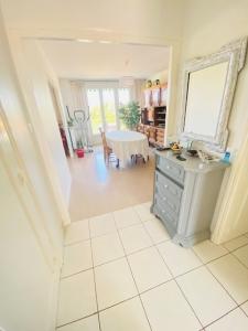 For sale Riorges 4 rooms 73 m2 Loire (42153) photo 0