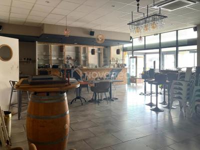 Louer Local commercial 165 m2 Idron